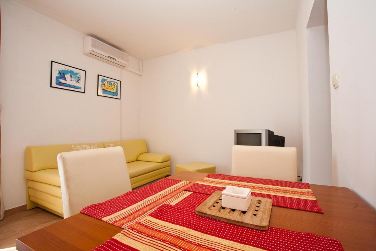 Apartments Glibo Near The Sea And Town Center! Krk Town Eksteriør billede