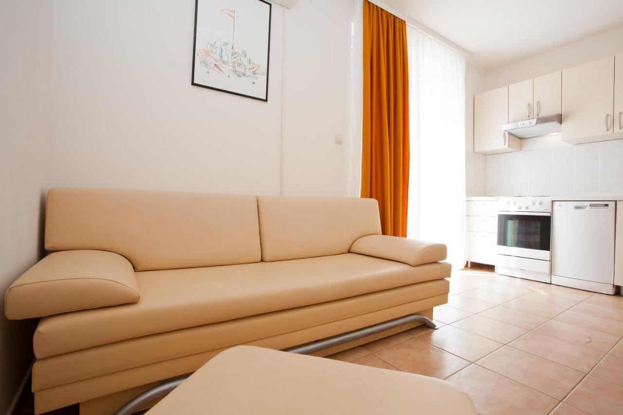Apartments Glibo Near The Sea And Town Center! Krk Town Eksteriør billede